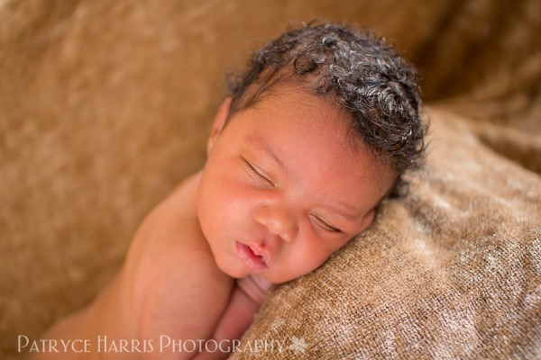 African-American-baby-photoshoot-gold-backdrop